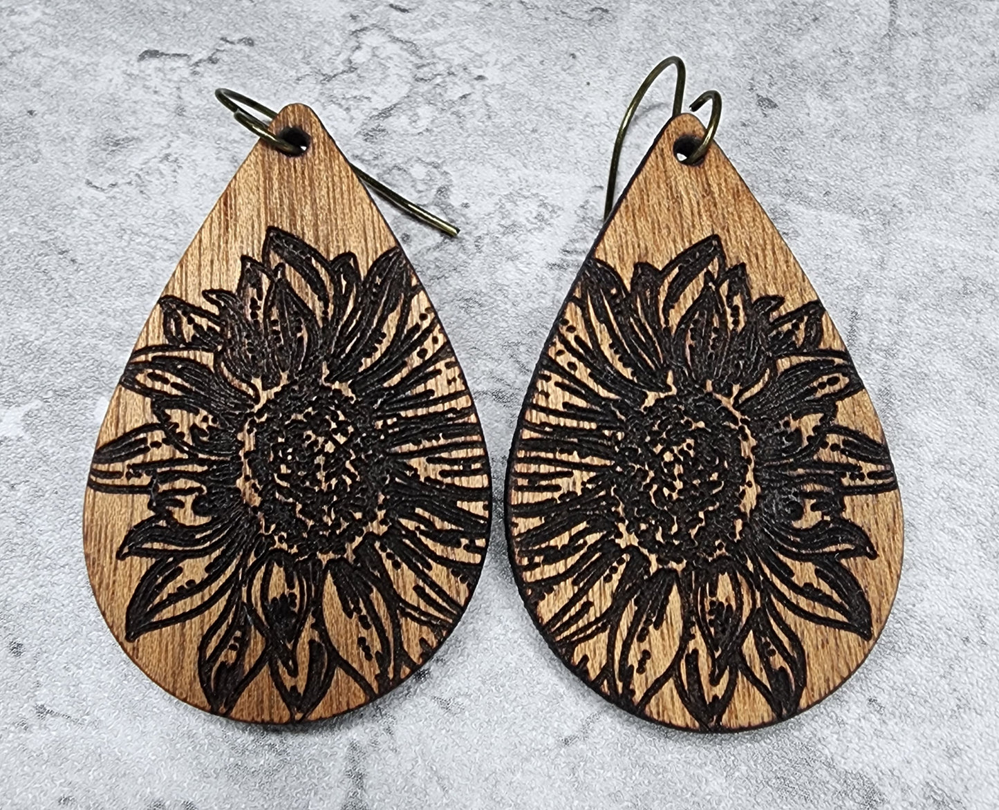 Sunflower Earrings (Natural wood)